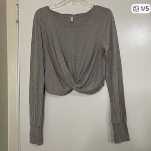FREE PEOPLE FP MOVEMENT grey twist front long sleeve shirt size large